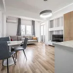 Miku Apartment-Incredible City View 2Bd Apartment At Myslym Shyri