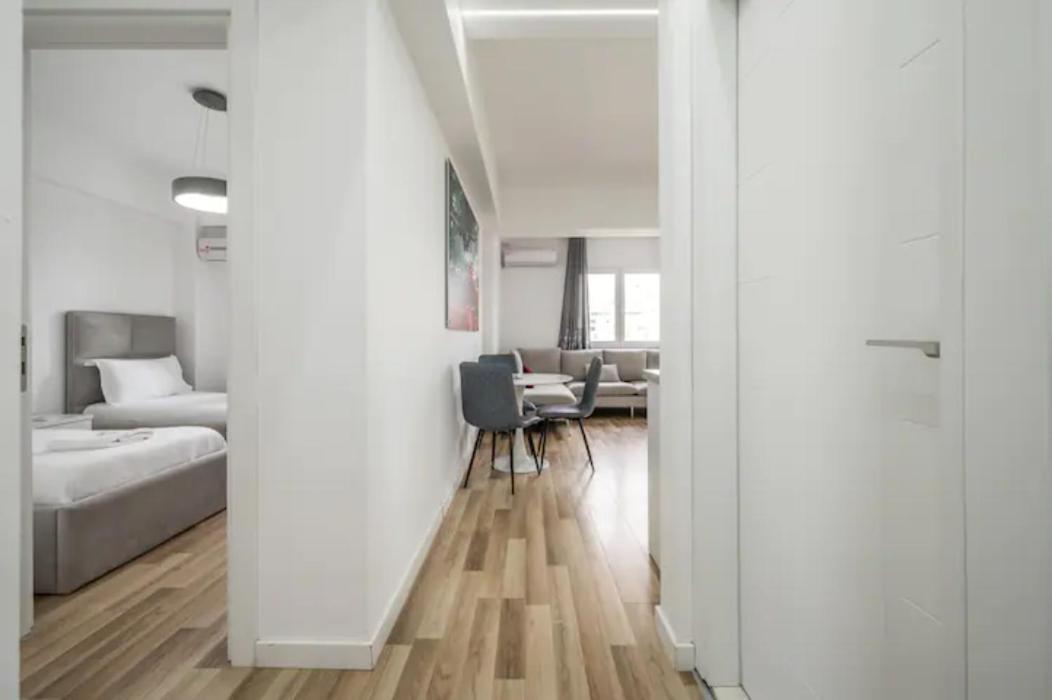Miku Apartment-incredible City View 2bd At Myslym Shyri Tirana