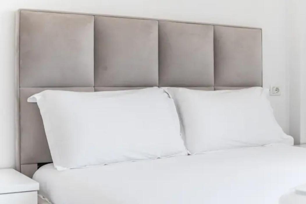 Miku Apartment-incredible City View 2bd At Myslym Shyri Tirana